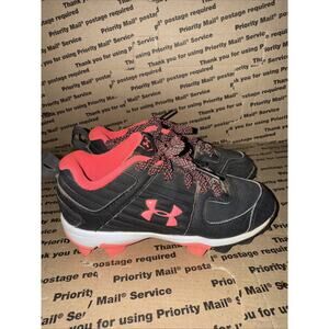 Under Armour Cleats 12K Girls Athletic Shoes Spikes Softball Baseball PINK BLACK